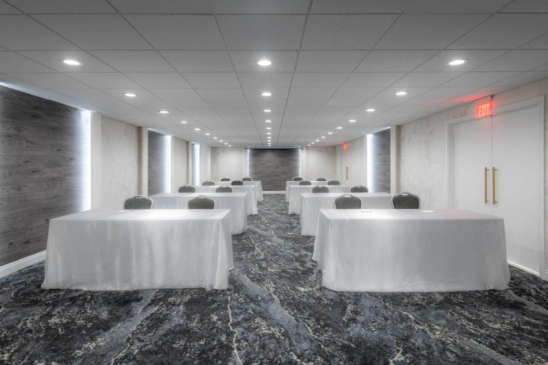 The Volare Near San Clemente Beach, Ascend Hotel Collection Hotel